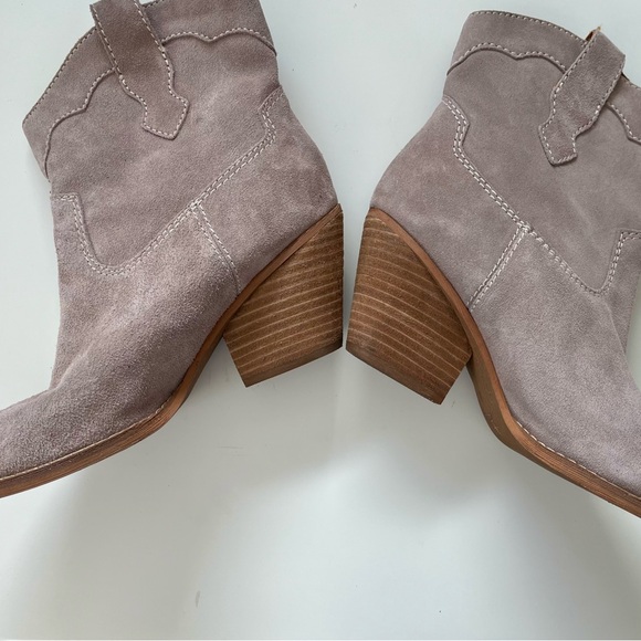 Zodiac Roslyn Boots• Sz 8 - Picture 4 of 9